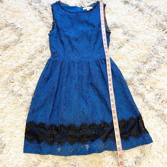 Francesca’s | Blue Fit and Flare Lace Mini Dress Size XS - Picture 12 of 13